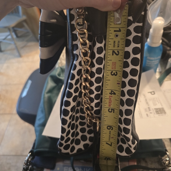 Betsey Johnson Bow Tote - Picture 11 of 11